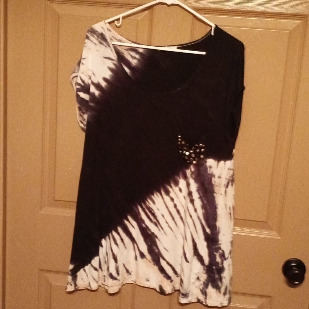 4@30.00 or 12.00 Ladies Top by AVA JAMES